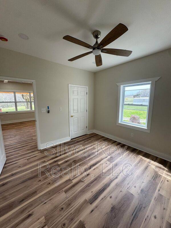 House for rent at 3663 Sweetwater Vonore Rd, Sweetwater, TN 37874