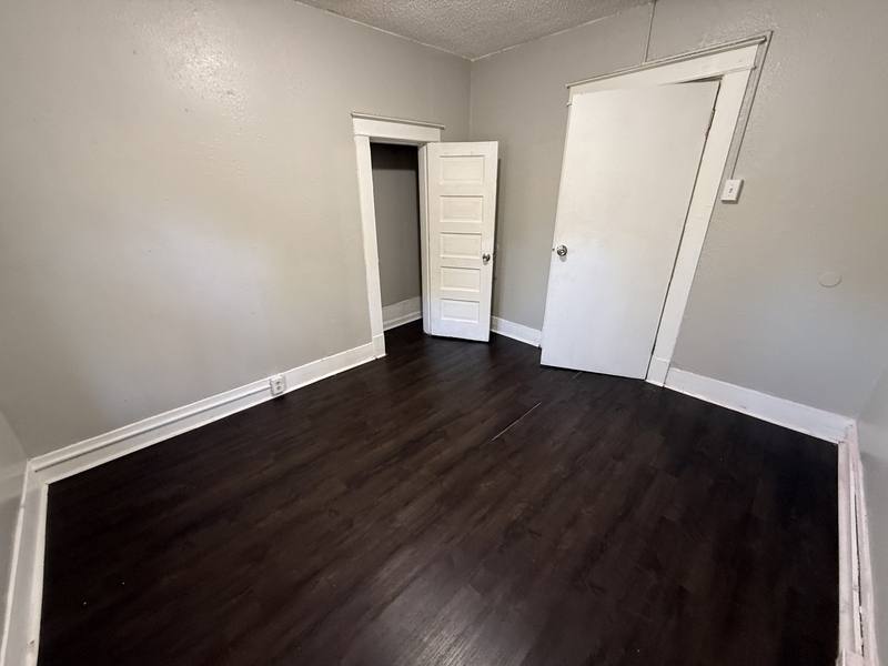 House for rent at 728 N Holmes St, Memphis, TN 38122