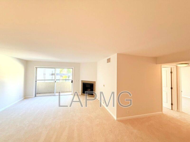 Condo for rent at 4702 Fulton Ave #209, Sherman Oaks, CA 91423