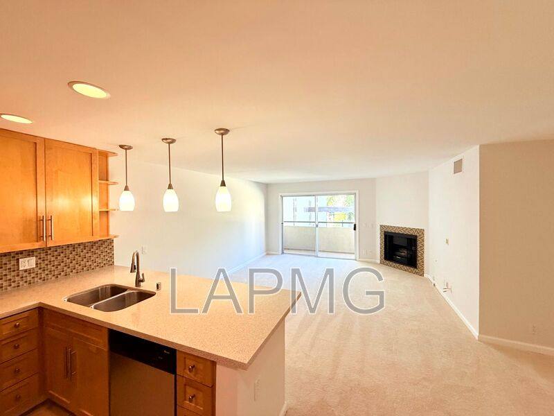 Condo for rent at 4702 Fulton Ave #209, Sherman Oaks, CA 91423