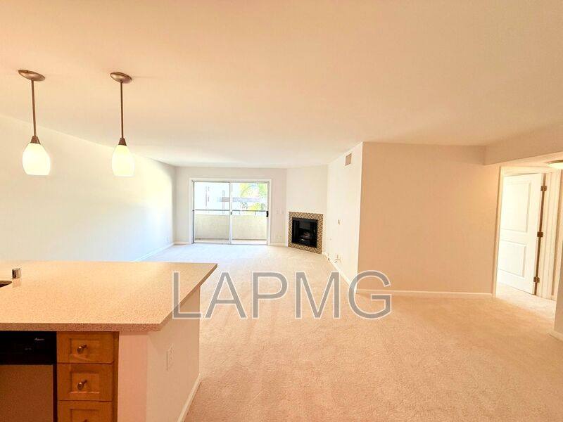 Condo for rent at 4702 Fulton Ave #209, Sherman Oaks, CA 91423