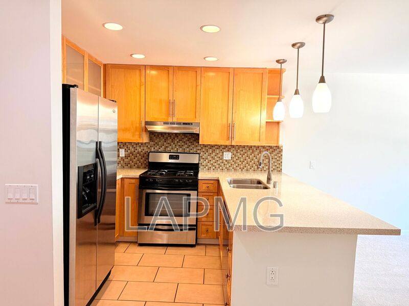 Condo for rent at 4702 Fulton Ave #209, Sherman Oaks, CA 91423