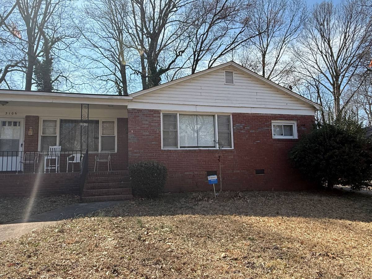 Townhouse for rent at 3104 Creighton Dr, Charlotte, NC 28205