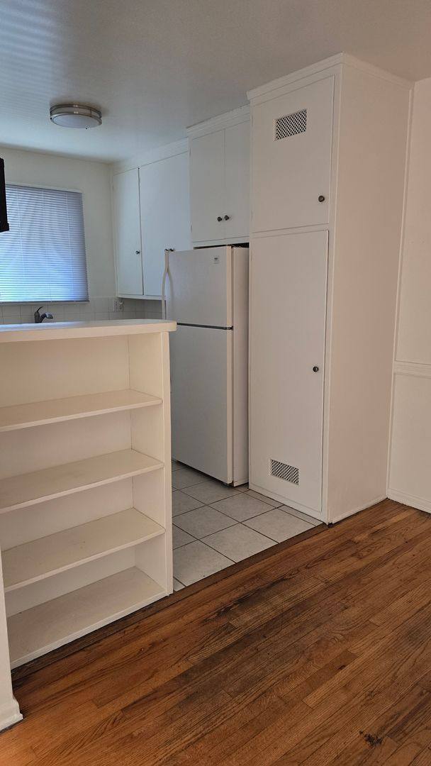 Apartment for rent at 4743 Beverly Blvd, Los Angeles, CA 90004