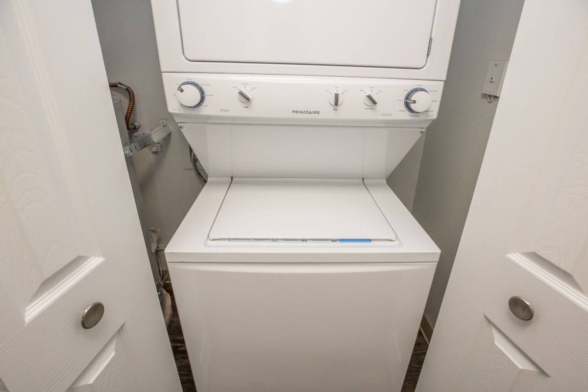 Apartment for rent at 6830 Tacoma Mall Blvd, Tacoma, WA 98409