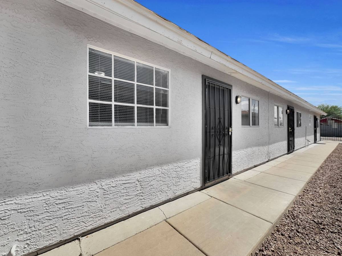 Condo for rent at 2905 E Monroe St, Phoenix, AZ 85034