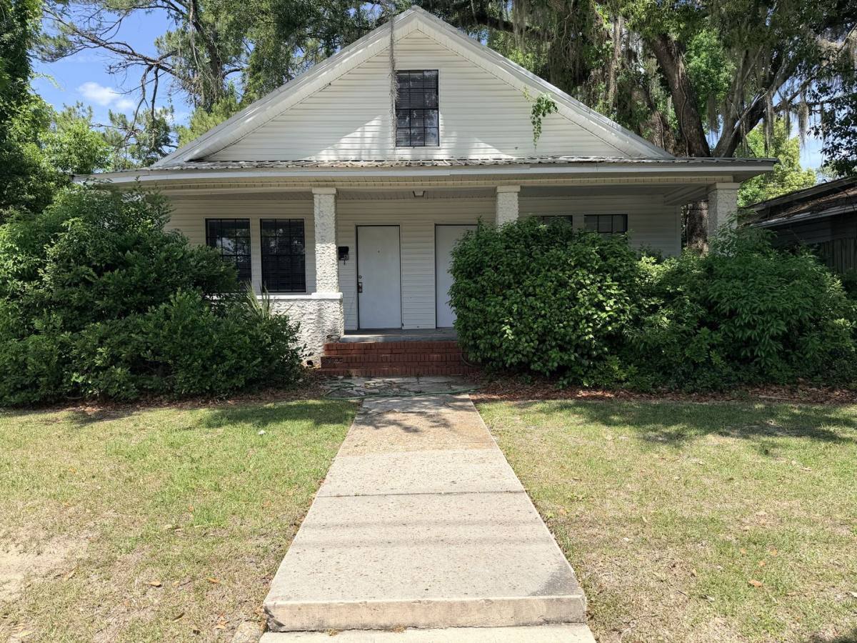 Townhouse for rent at 1005 B N Oak St, Valdosta, GA 31601
