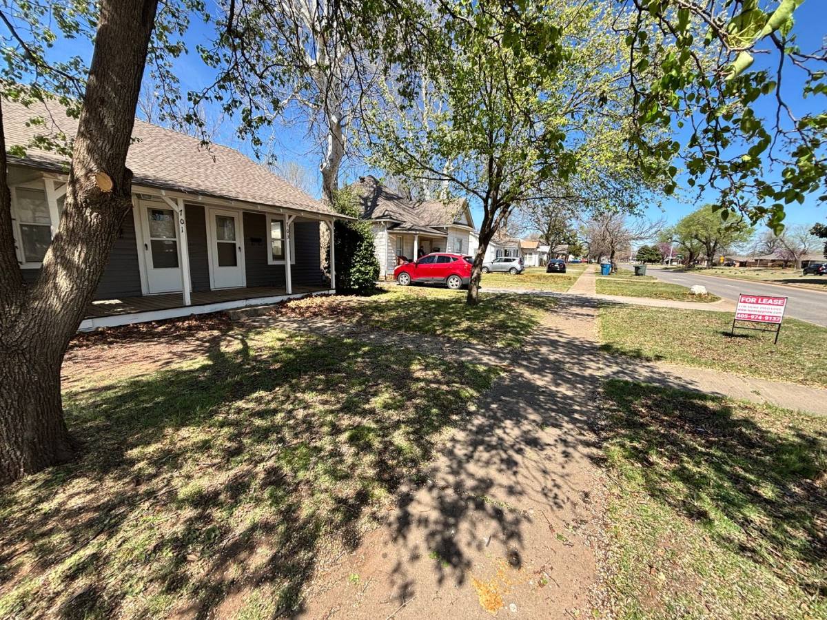 House for rent at 703 N Blvd, Edmond, OK 73034