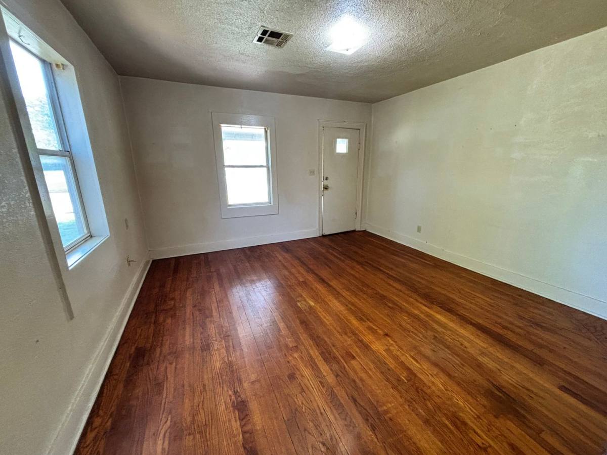 House for rent at 703 N Blvd, Edmond, OK 73034