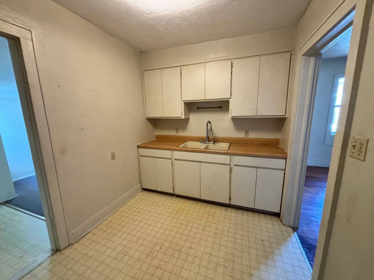 House for rent at 703 N Blvd, Edmond, OK 73034