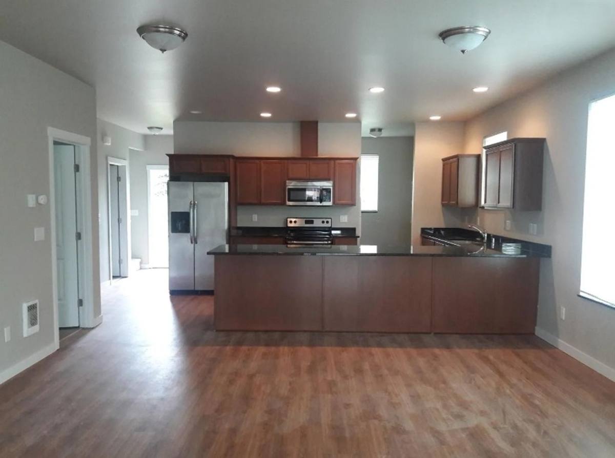 House for rent at 1631 Iron St, Bellingham, WA 98225