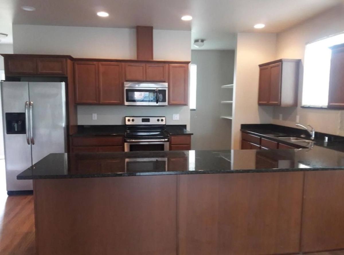 House for rent at 1631 Iron St, Bellingham, WA 98225