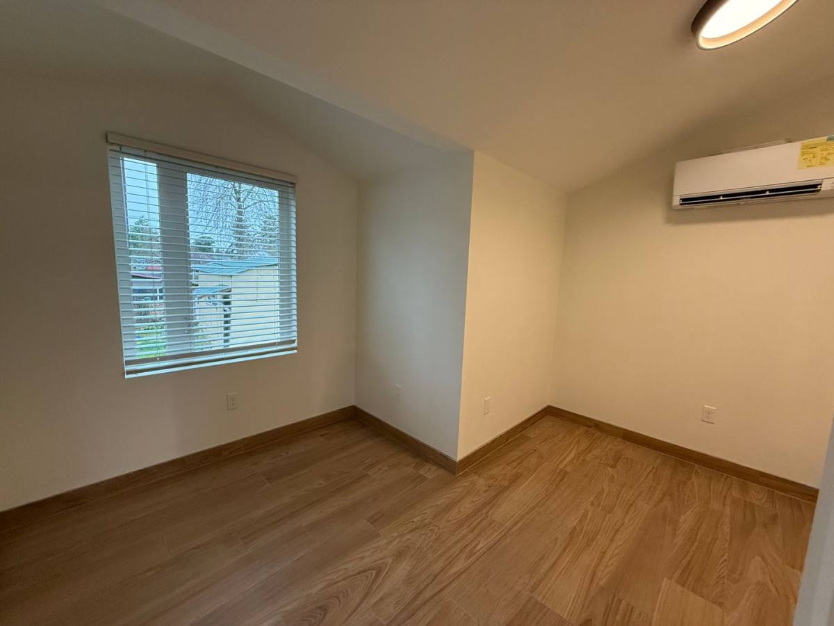 Apartment for rent at 10735 SE Holgate Blvd, Portland, OR 97266