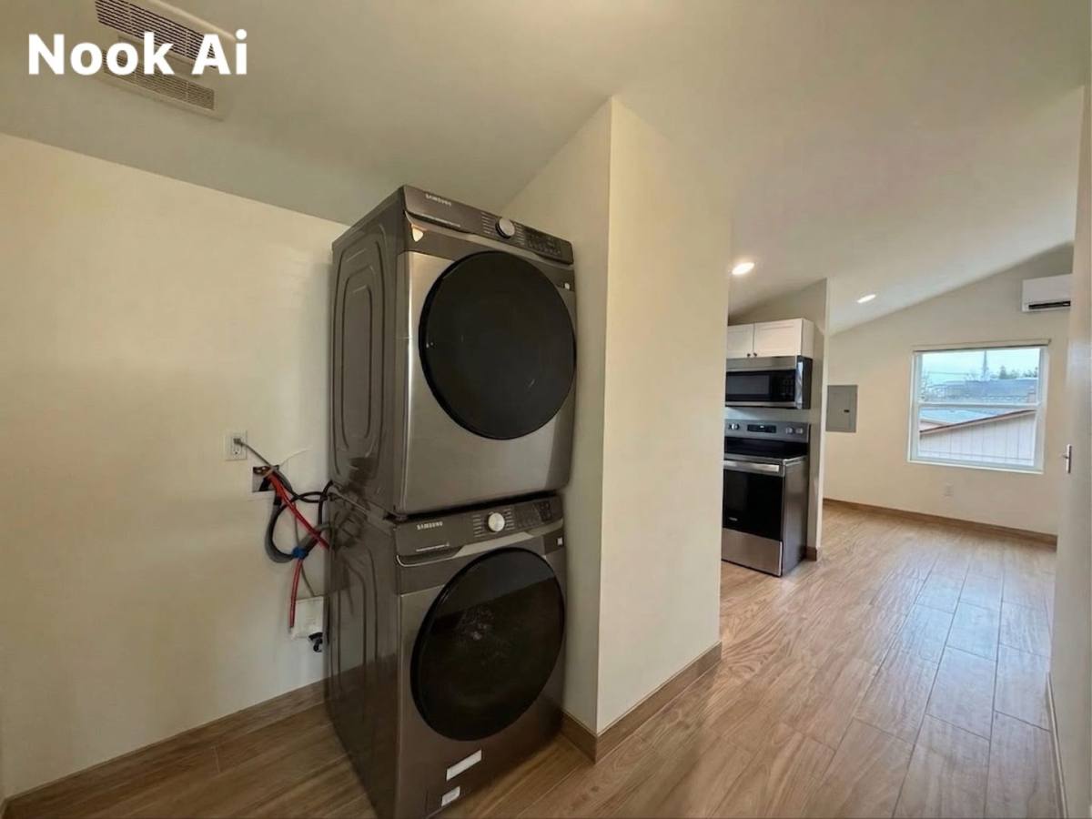 Apartment for rent at 10735 SE Holgate Blvd, Portland, OR 97266