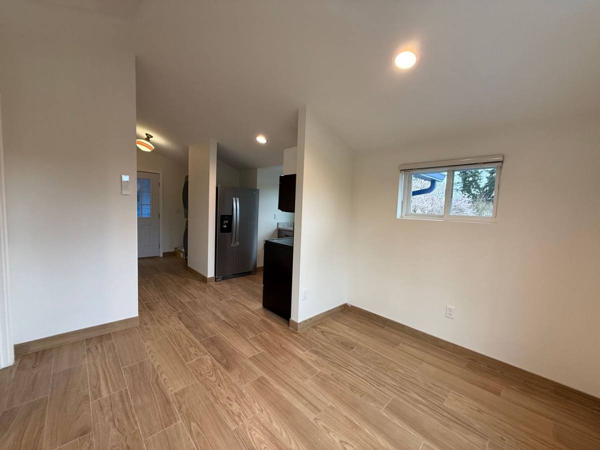 Apartment for rent at 10735 SE Holgate Blvd, Portland, OR 97266