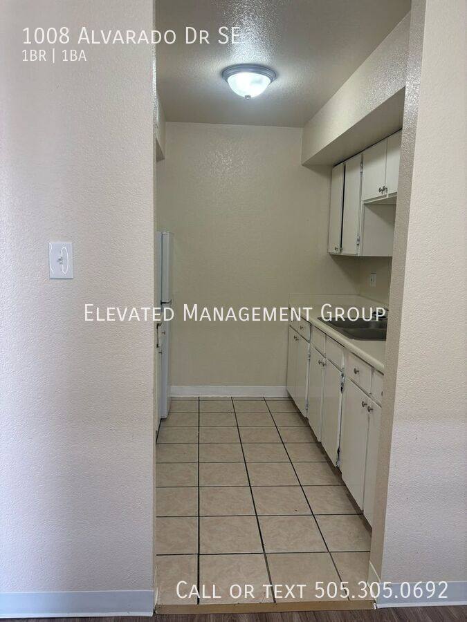 Apartment for rent at 1008 Alvarado Dr SE #6, Albuquerque, NM 87108