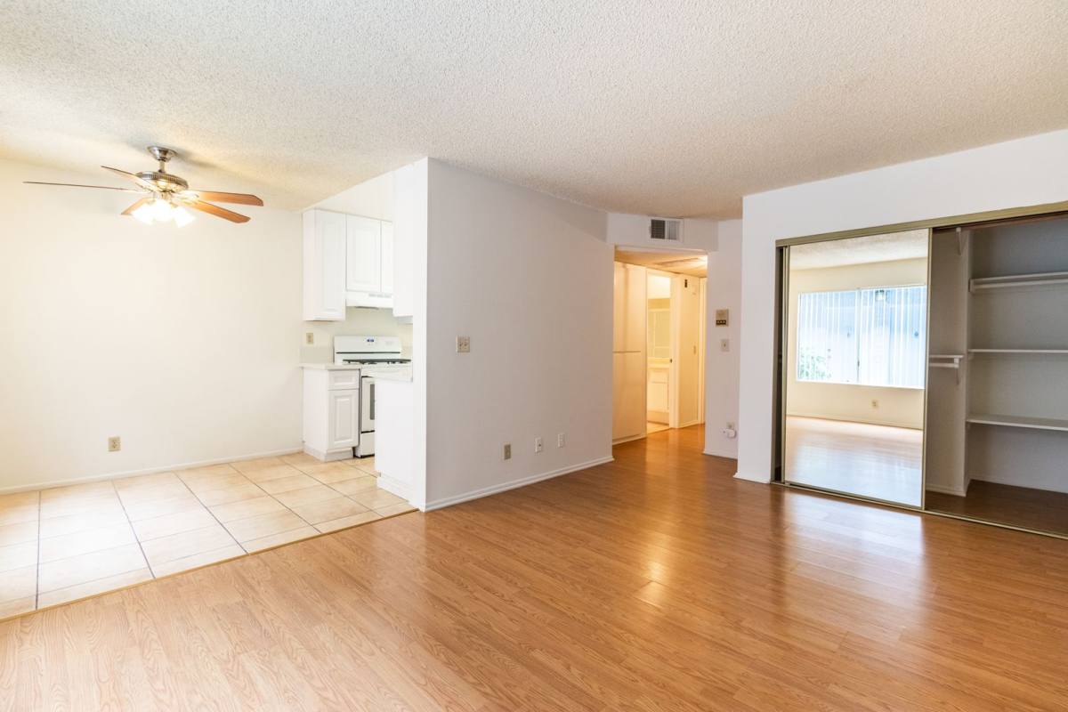 Apartment for rent at 10845 Camarillo St, North Hollywood, CA 91602