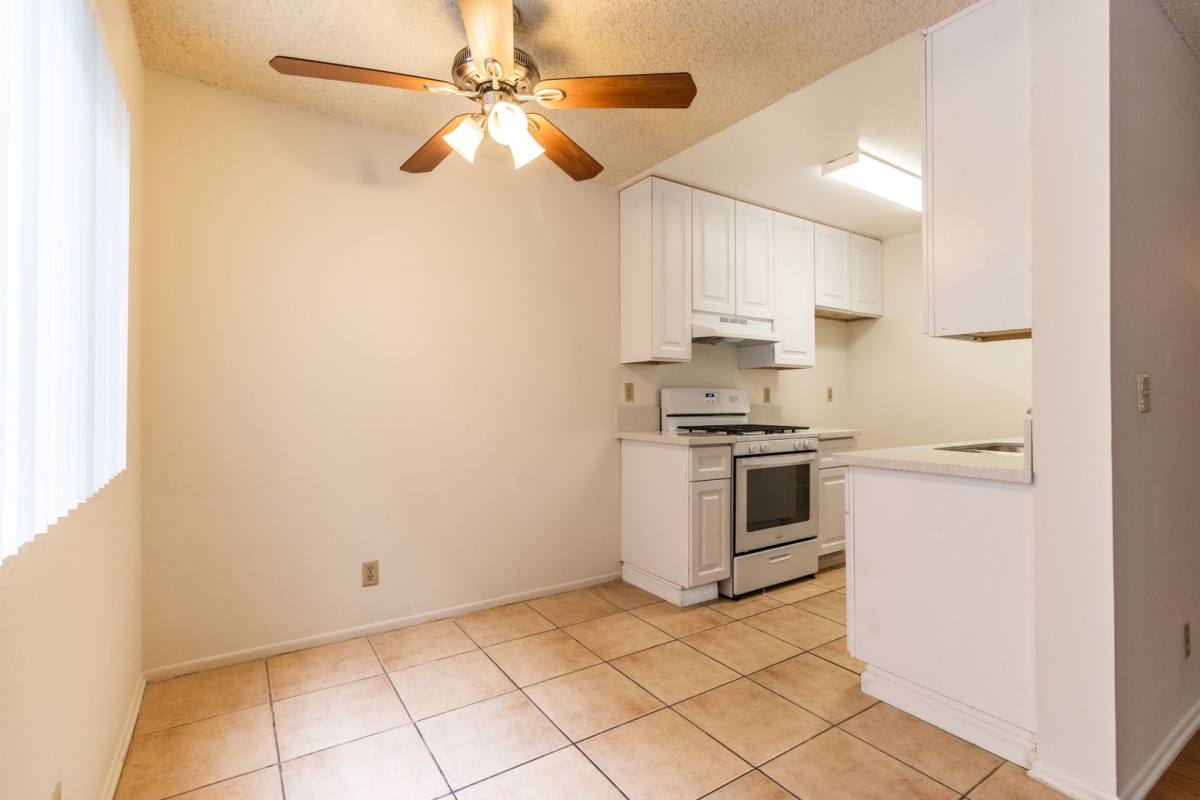 Apartment for rent at 10845 Camarillo St, North Hollywood, CA 91602