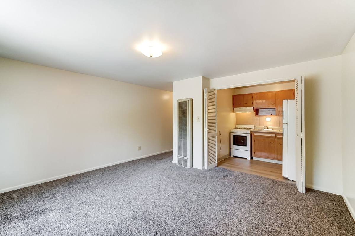 Apartment for rent at 200 Broad Meadows Blvd, Columbus, OH 43214