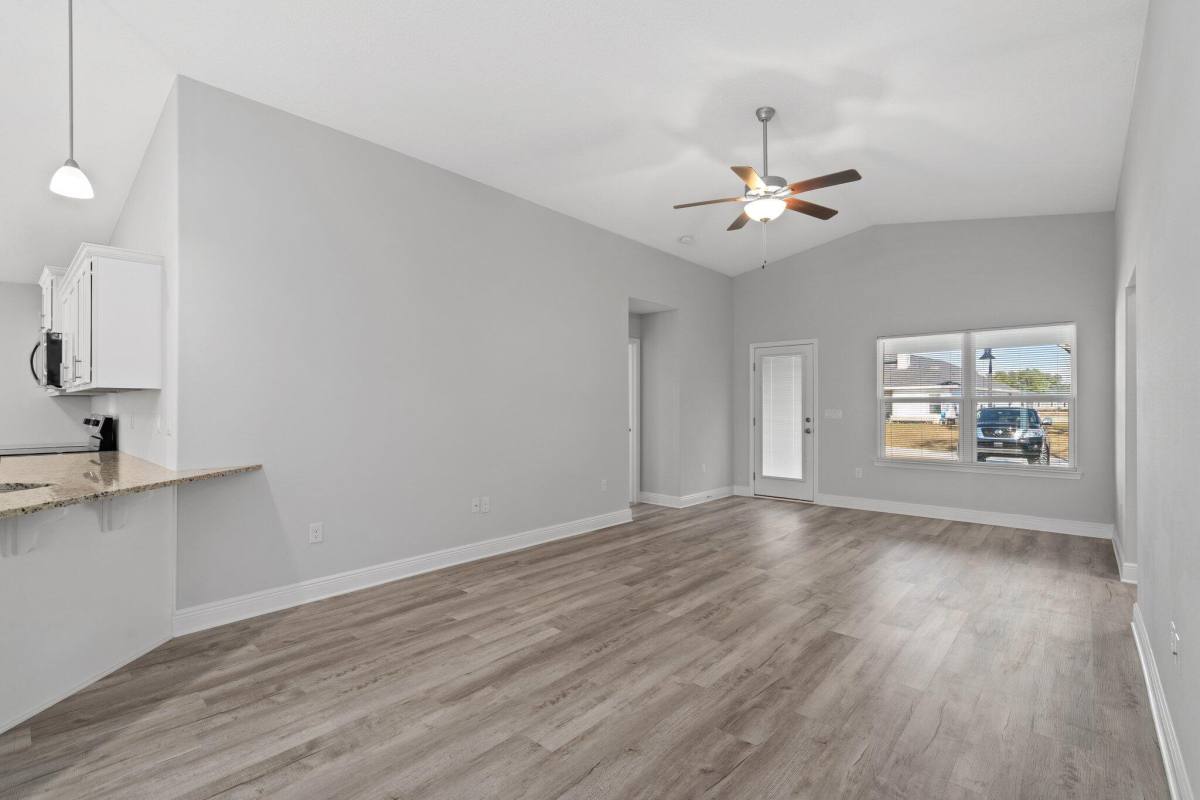 Apartment for rent at 571 Riverwalk Circle #571, Freeport, FL 32439