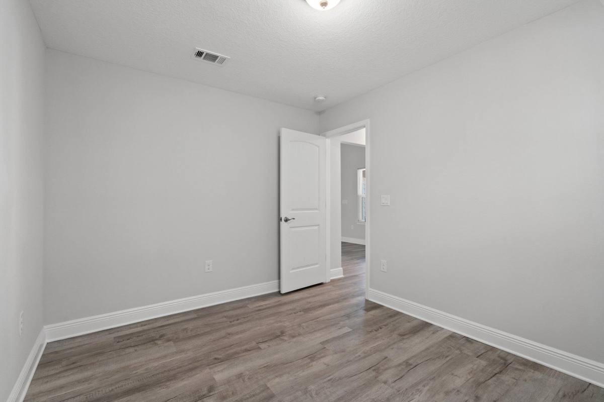 Apartment for rent at 571 Riverwalk Circle #571, Freeport, FL 32439