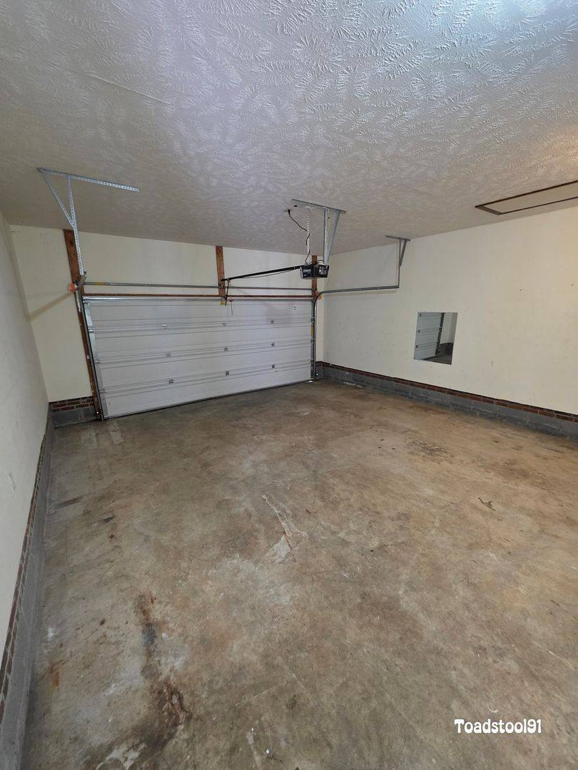 House for rent at 513 Roundtree Dr, Fayetteville, NC 28303
