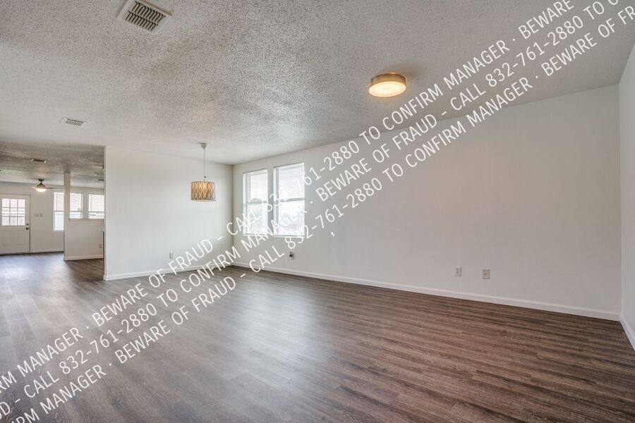 House for rent at 616 Almandora Dr, Arlington, TX 76002
