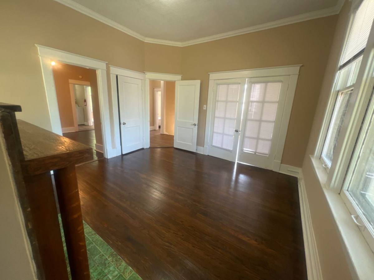 Apartment for rent at 1860 1862 Court Ave, Memphis, TN 38104