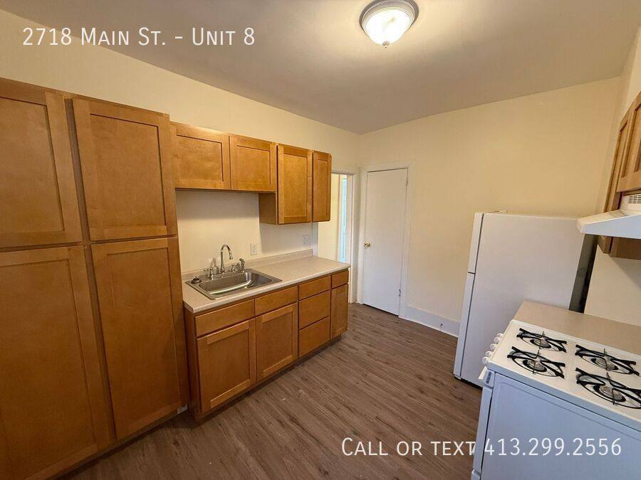 Apartment for rent at 2718 Main St #8, Springfield, MA 01107