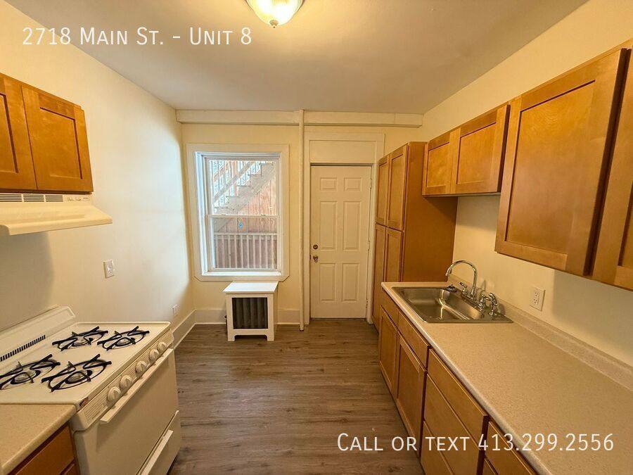 Apartment for rent at 2718 Main St #8, Springfield, MA 01107