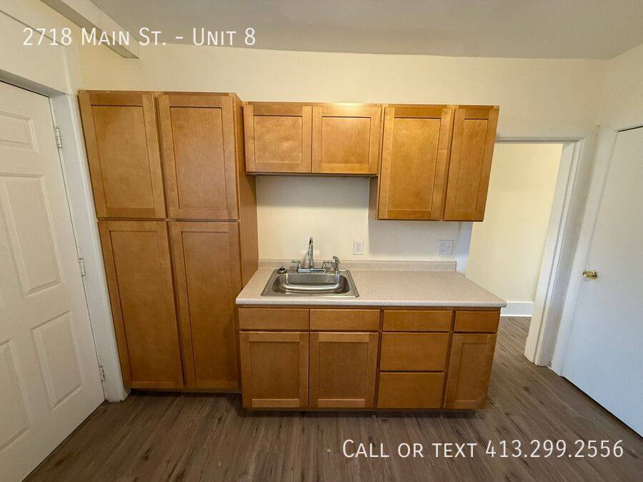 Apartment for rent at 2718 Main St #8, Springfield, MA 01107