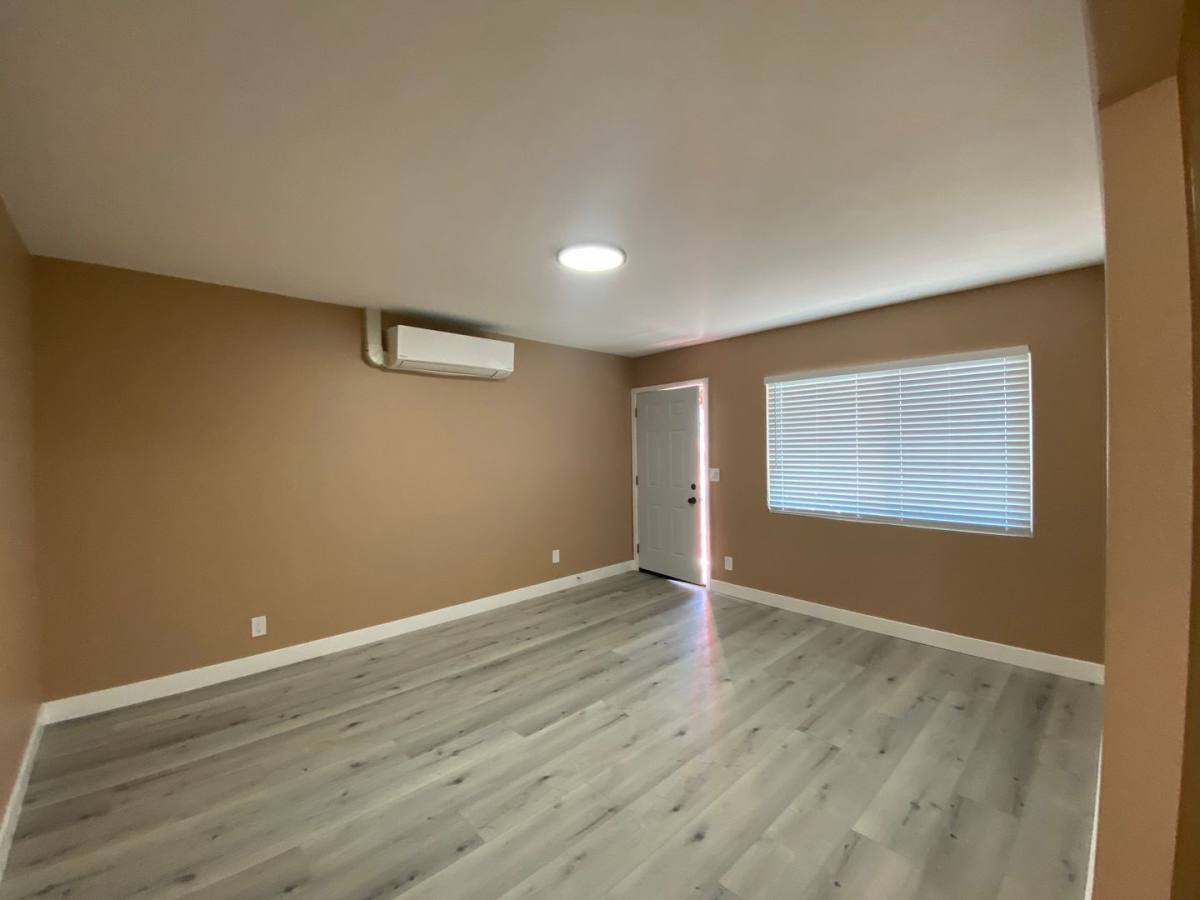 Apartment for rent at 3711 Normandie Ave, Los Angeles, CA 90007