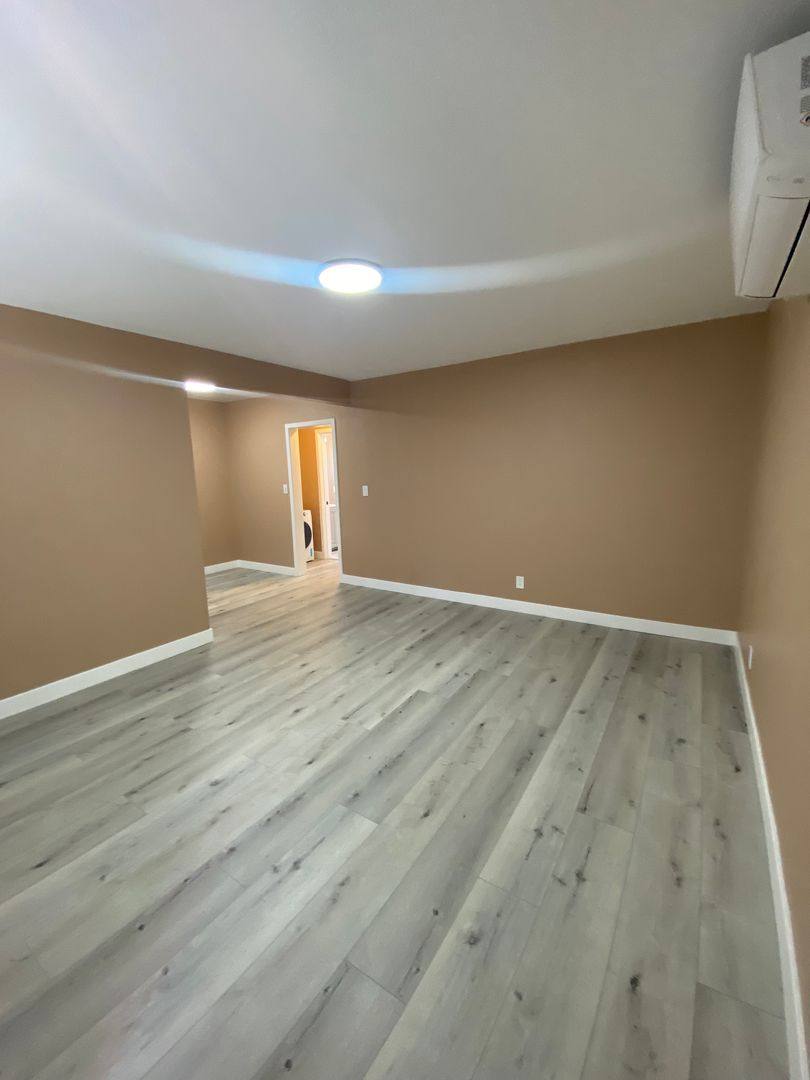 Apartment for rent at 3711 Normandie Ave, Los Angeles, CA 90007