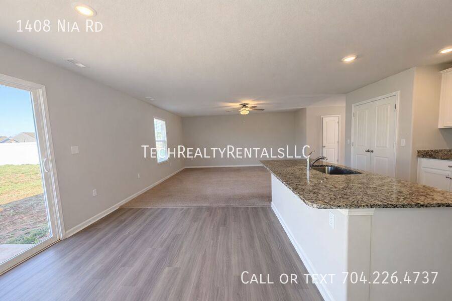 House for rent at 1408 Nia Rd, Charlotte, NC 28215