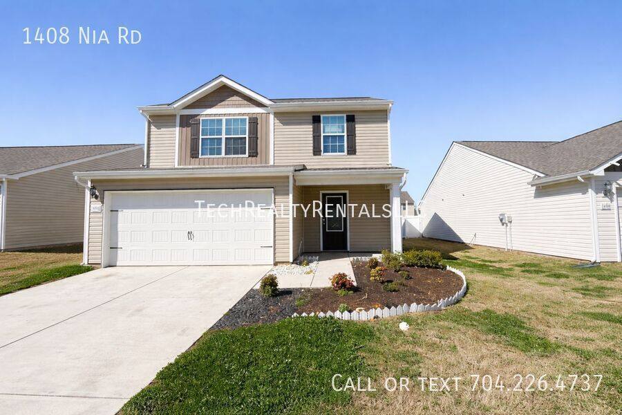 House for rent at 1408 Nia Rd, Charlotte, NC 28215