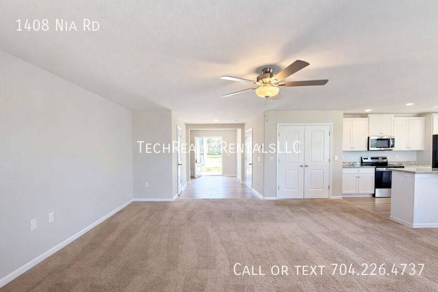 House for rent at 1408 Nia Rd, Charlotte, NC 28215