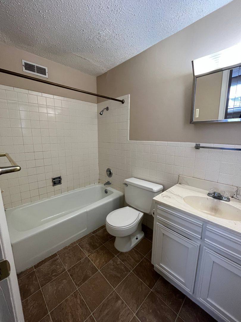 Apartment for rent at 1015 Burke, Junction City, KS 66441