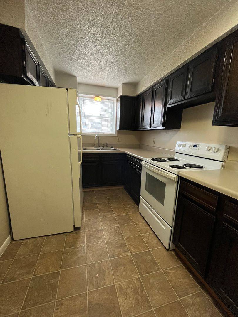 Apartment for rent at 1015 Burke, Junction City, KS 66441