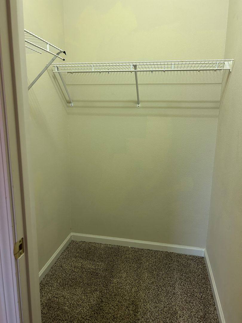 Apartment for rent at 1260 Kenilwood Way, Bowling Green, KY 42104