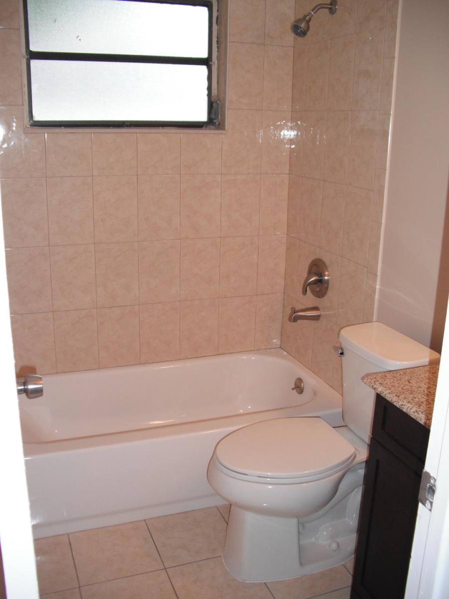 Apartment for rent at 630 SW 7th Ave #12, Fort Lauderdale, FL 33315