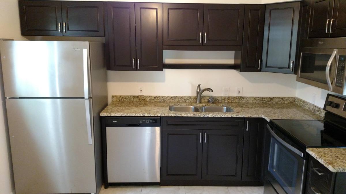 Apartment for rent at 630 SW 7th Ave #12, Fort Lauderdale, FL 33315