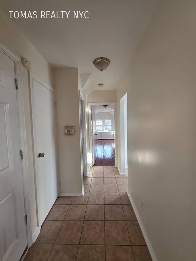 Apartment for rent at 35 Altonwood Place, Yonkers, NY 10703