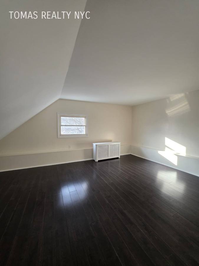 Apartment for rent at 35 Altonwood Place, Yonkers, NY 10703