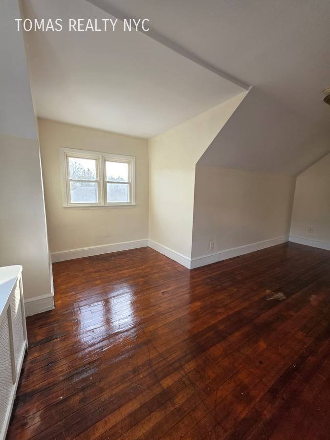 Apartment for rent at 35 Altonwood Place, Yonkers, NY 10703