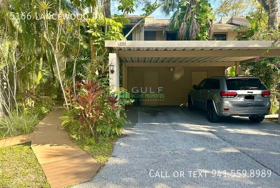 Townhouse for rent at 5166 Lancewood Dr, Sarasota, FL 34232