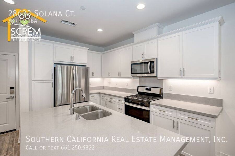 Townhouse for rent at 28633 Solana Court, Valencia, CA 91354