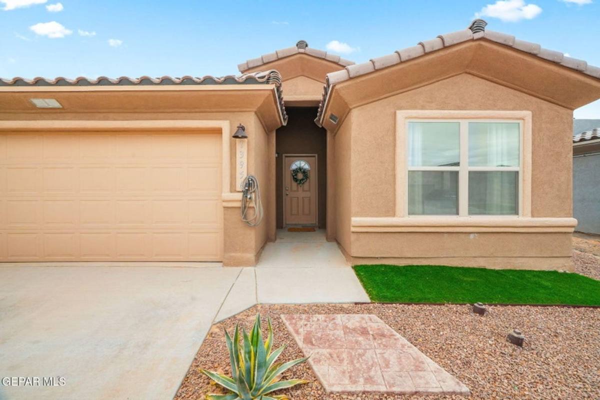 House for rent at 13956 Garforth Ave, El Paso, TX 79928