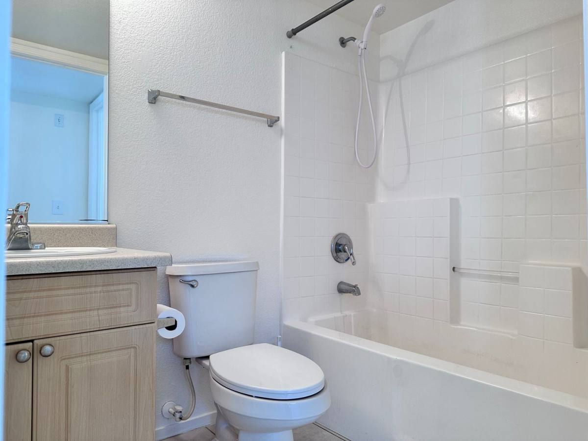 Apartment for rent at 1401 N Michael Way, Las Vegas, NV 89108
