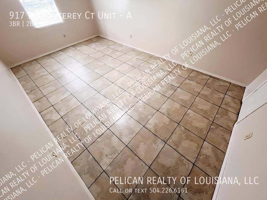Apartment for rent at 917 W Monterey Court #A, Gretna, LA 70056