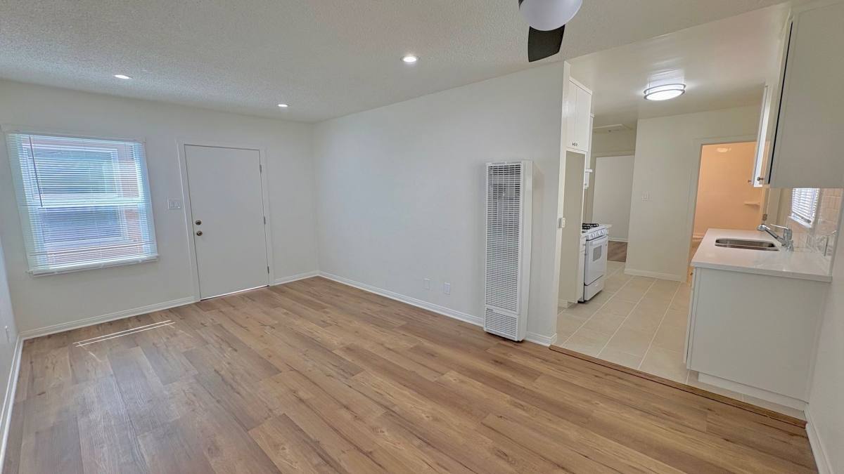 Apartment for rent at 14516-28 1 2 Burin Ave, Lawndale, CA 90260